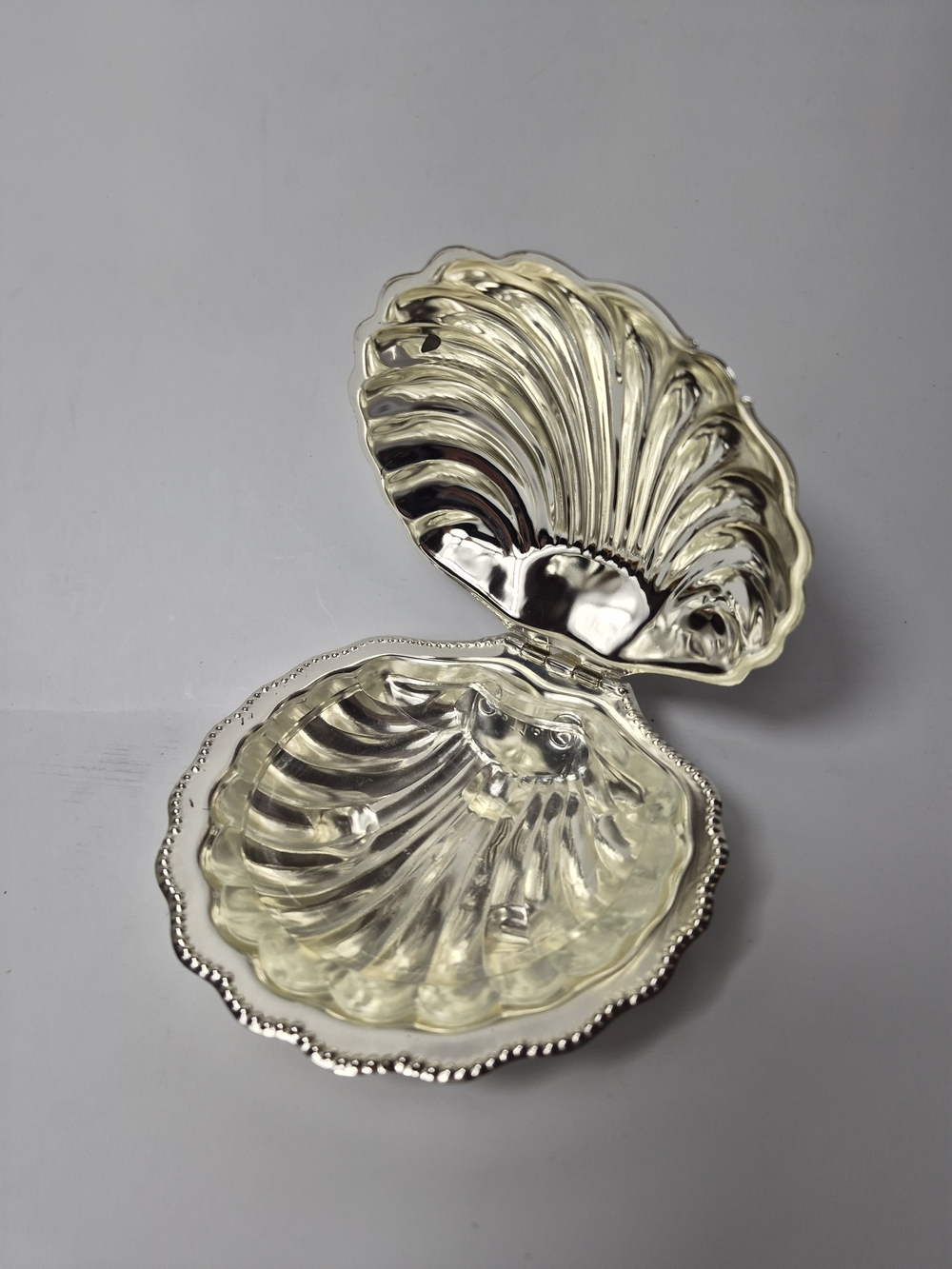 Vintage Silver Clamshell Caviar butter jam Dish with Glass Insert  Scallop Shell